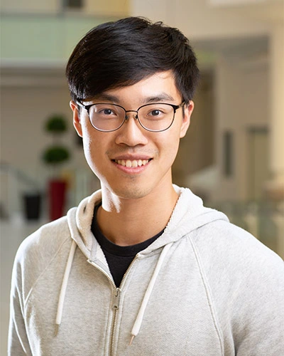 Douglas Zhong headshot