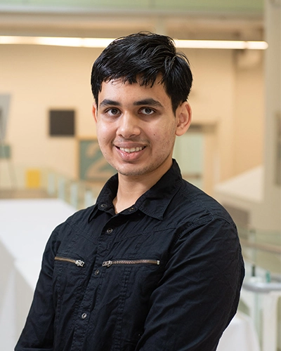 Eashan Halbe headshot