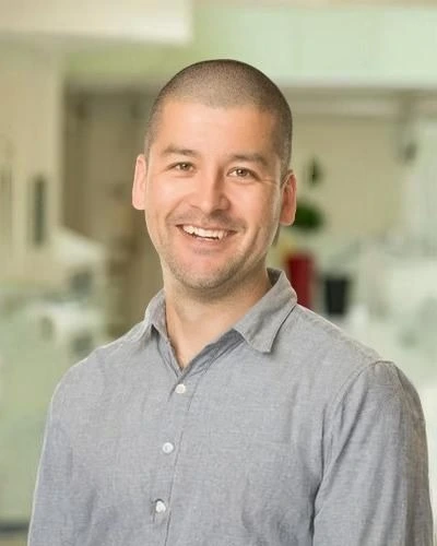 Dr. Jeremy Hirota headshot