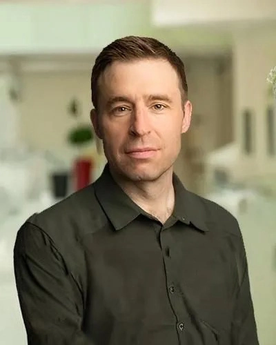 Dr. Michael Koehle headshot