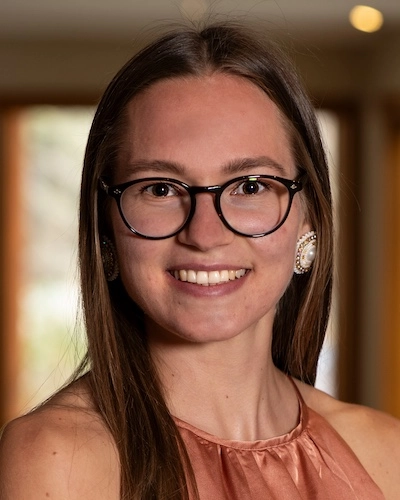 Shayna Uhryn headshot