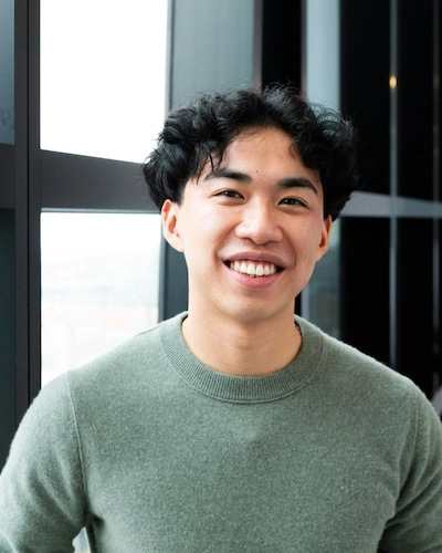 Spencer Lee headshot